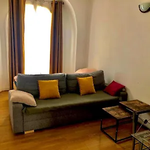 Cosy In Paris